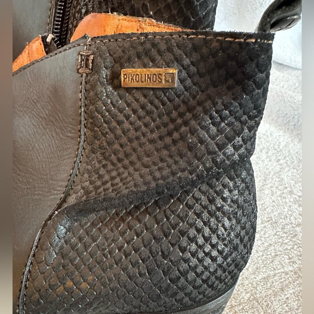 PIKOLINOS Black Ankle Boots with Chunky Heel - Picture 4 of 7